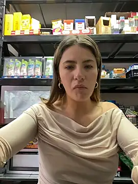 Andrea18 blonde online show from 03/19/26, 04:33