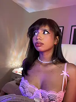 Gigi Strawberry online show from 03/01/26, 02:24