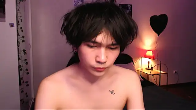 Snapshot of rennnuts chatting on 09/23/25, 06:22 rennnuts online show from 09/23/25, 06:22