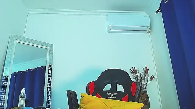 Karla Dior7 online show from 02/21/25, 12:50