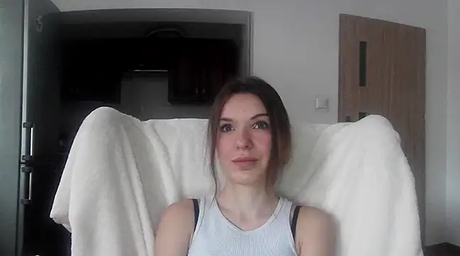 aurora lust online show from 02/25/25, 07:42