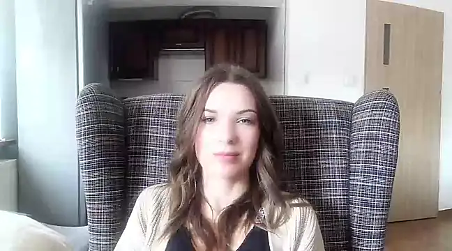 aurora lust online show from 03/04/25, 10:46