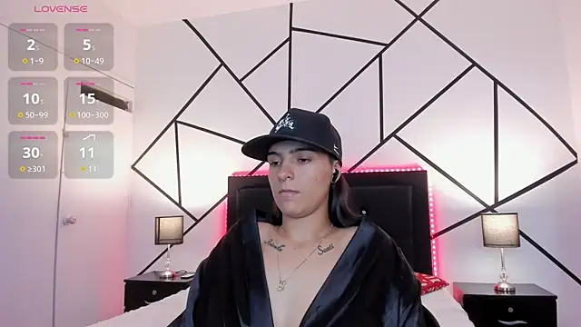 Liiam smith  online show from 02/07/25, 02:47