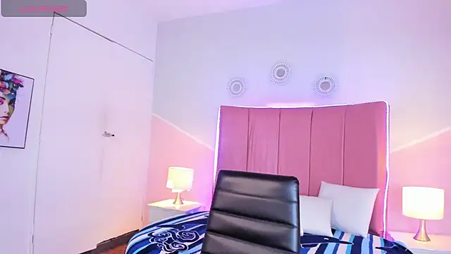 Liiam smith  online show from 10/14/25, 12:50