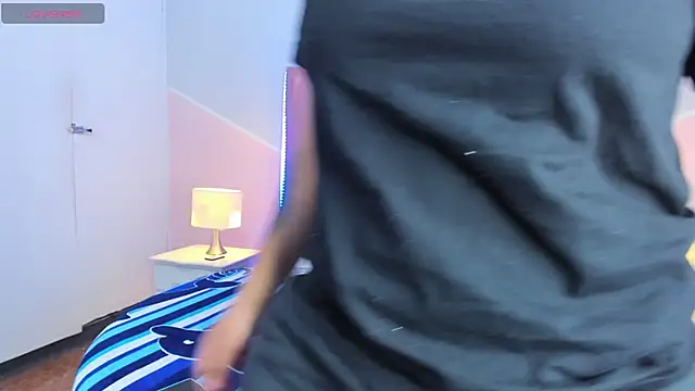 Liiam smith  online show from 12/16/25, 01:05