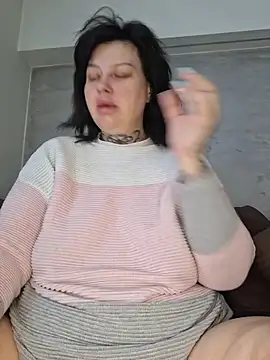 CannabisQueenn online show from 04/24/26, 06:05