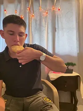 JamesCr  online show from 02/11/25, 11:43