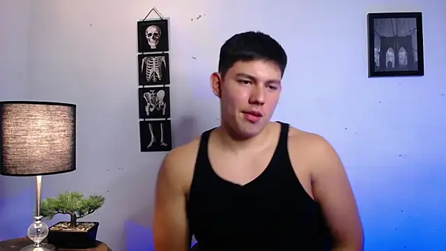 JamesCr  online show from 11/07/25, 02:55