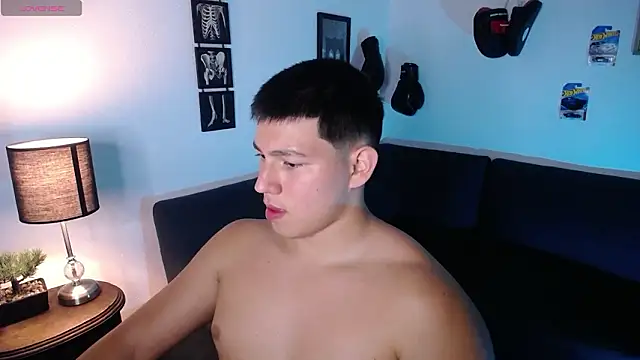 JamesCr  online show from 03/10/26, 12:15