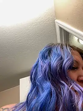 Snapshot of coco_banks chatting on 03/23/25, 07:20 coco banks online show from 03/23/25, 07:20