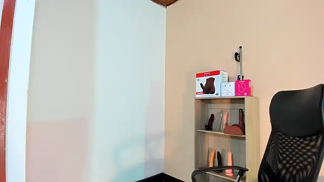 Violetta 0 online show from 02/21/26, 01:01