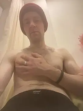 LynnAhNight online show from 02/27/25, 03:04