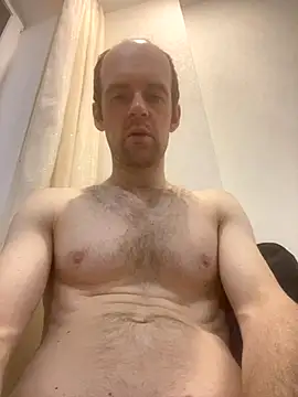 LynnAhNight online show from 10/24/25, 03:14