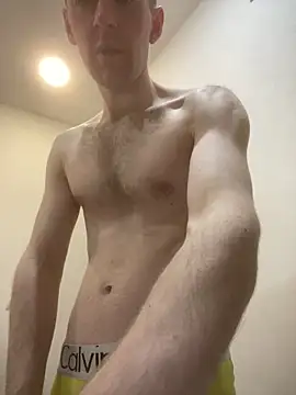 LynnAhNight online show from 04/24/26, 03:20