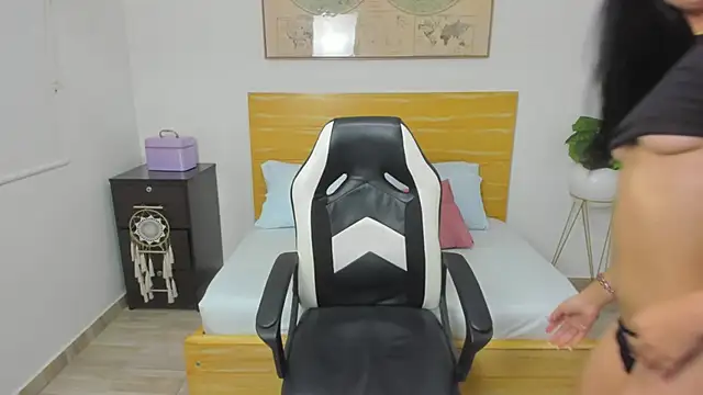 tiffanny doll  online show from 02/15/25, 03:17