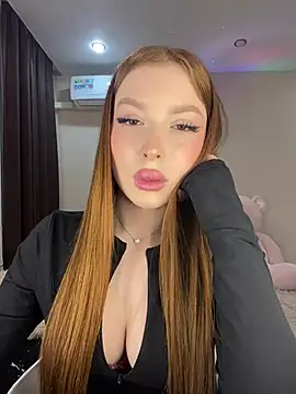 JessRoal online show from 03/17/25, 01:14