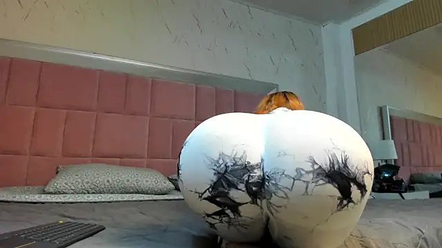 AzunaStar online show from 03/22/25, 09:53