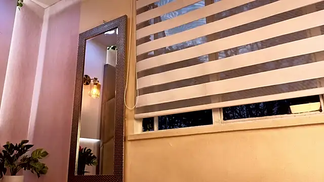 AzunaStar online show from 03/28/26, 11:04