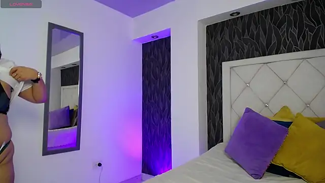 GochitaWild online show from 02/15/26, 02:47