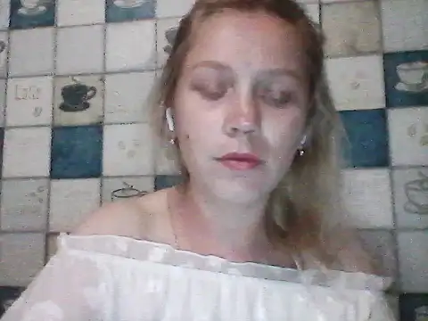 Snapshot of Anna_wey chatting on 06/13/26, 07:12 Anna wey online show from 06/13/26, 07:12