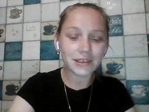 Snapshot of Anna_wey chatting on 06/22/26, 09:23 Anna wey online show from 06/22/26, 09:23