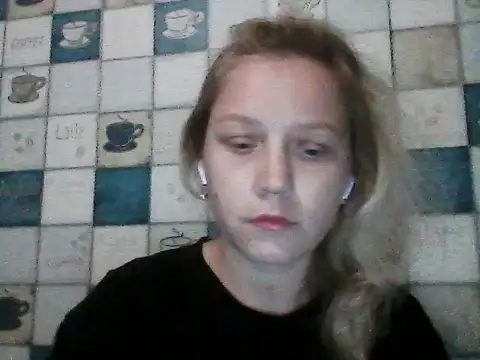 Snapshot of Anna_wey chatting on 06/23/26, 07:12 Anna wey online show from 06/23/26, 07:12