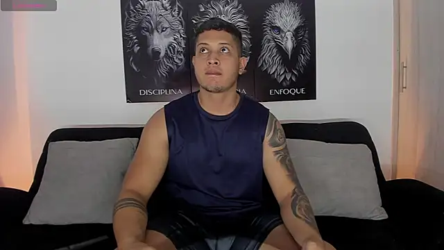 Snapshot of JohanSmith chatting on 09/30/25, 12:15 JohanSmith online show from 09/30/25, 12:15