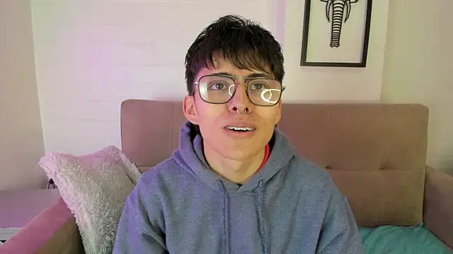 PepperTwink online show from 03/04/25, 12:55