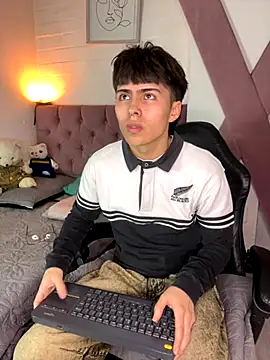 PepperTwink online show from 11/19/25, 04:51