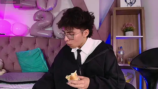 PepperTwink online show from 01/16/26, 04:33