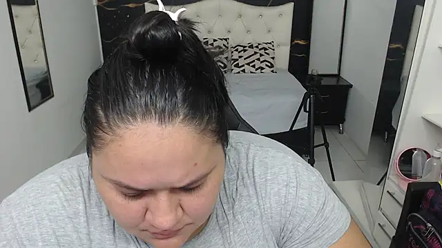 Snapshot of Aaliyah11 chatting on 09/15/25, 11:49 Aaliyah11 online show from 09/15/25, 11:49
