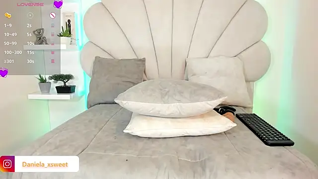 Danielaangelina online show from 03/27/26, 08:26