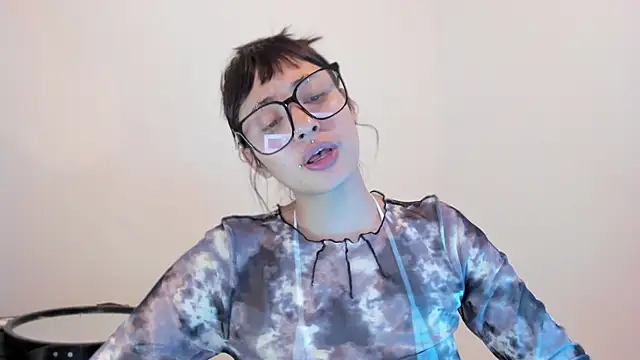 ggor4w33 online show from 10/16/25, 02:01