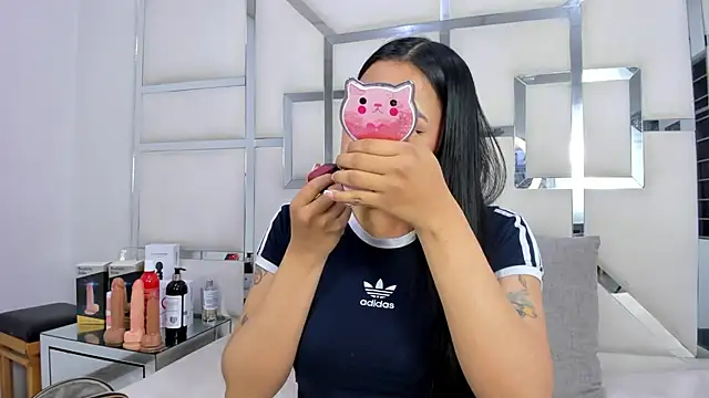 ZoeWan69 online show from 11/11/25, 11:32