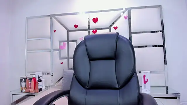 ZoeWan69 online show from 02/11/26, 02:22