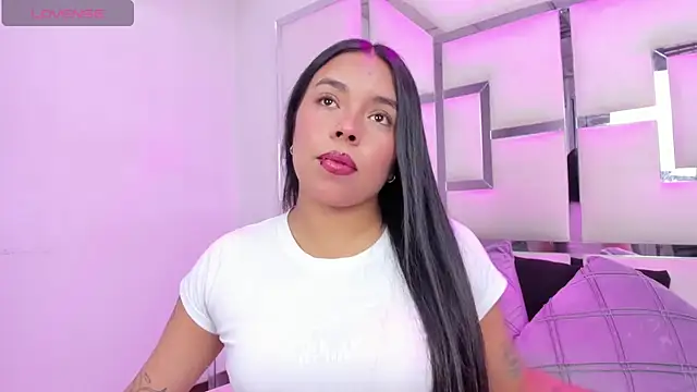 ZoeWan69 online show from 02/18/26, 01:40