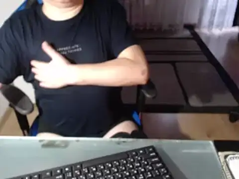 Snapshot of ruplumber chatting on 02/26/25, 06:47 ruplumber online show from 02/26/25, 06:47