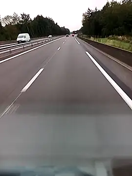 Snapshot of Dam70 chatting on 09/29/25, 06:29 Dam70 online show from 09/29/25, 06:29