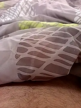 Snapshot of Dam70 chatting on 10/25/25, 12:34 Dam70 online show from 10/25/25, 12:34