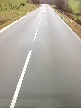 Snapshot of Dam70 chatting on 11/24/25, 08:58 Dam70 online show from 11/24/25, 08:58