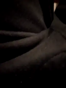 Snapshot of Dam70 chatting on 12/14/25, 07:51 Dam70 online show from 12/14/25, 07:51