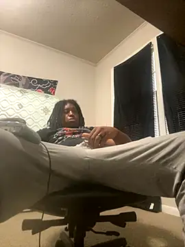 Snapshot of nofacenokase21 chatting on 10/27/25, 08:02 nofacenokase21 online show from 10/27/25, 08:02