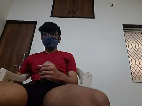 Snapshot of kk77102 chatting on 03/10/25, 10:26 kk77102 online show from 03/10/25, 10:26