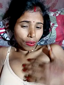 Snapshot of Miss_triha chatting on 02/10/25, 08:00 Miss triha online show from 02/10/25, 08:00