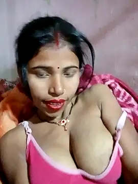 Snapshot of Miss_triha chatting on 02/22/25, 09:37 Miss triha online show from 02/22/25, 09:37