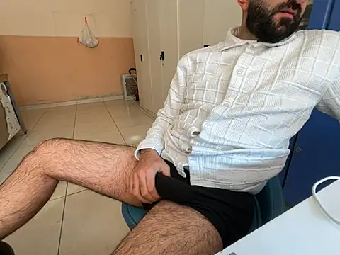 Snapshot of legolasleo chatting on 12/04/25, 10:24 legolasleo online show from 12/04/25, 10:24