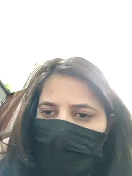 Snapshot of EZ_shuvani chatting on 02/18/25, 04:37 EZ shuvani online show from 02/18/25, 04:37