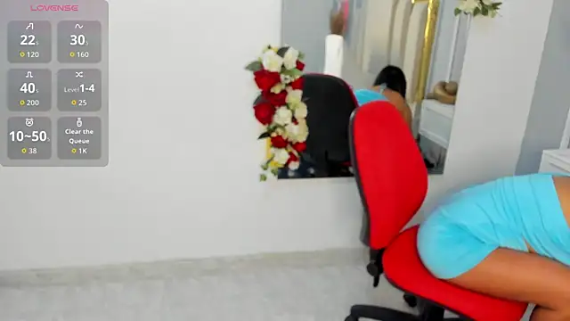 Snapshot of emmysandoval chatting on 11/06/25, 01:01 emmysandoval online show from 11/06/25, 01:01