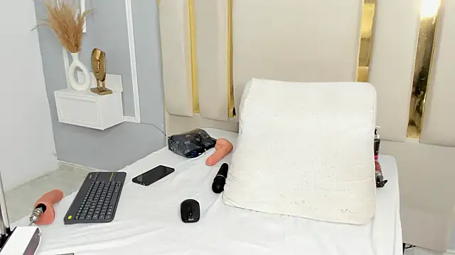 emmysandoval online show from 02/28/26, 01:01