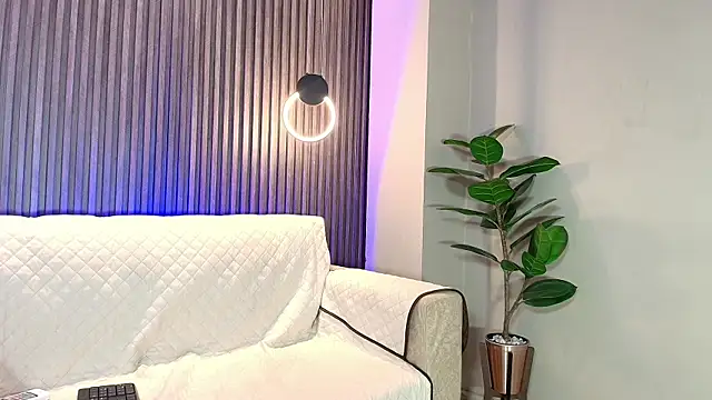 ariana jhonson1 online show from 03/11/25, 07:25